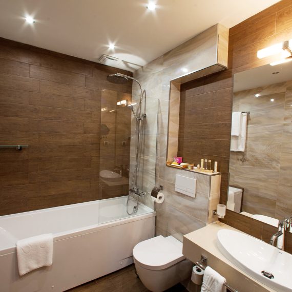 amira_apartment_bathroom-1