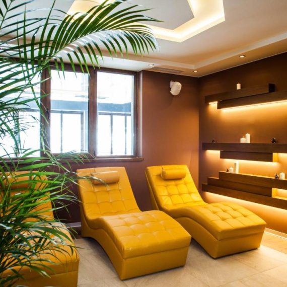 amira_loungebeds-1