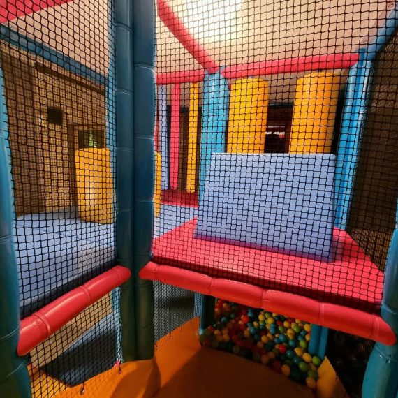 entry-hotel-bansko-playground