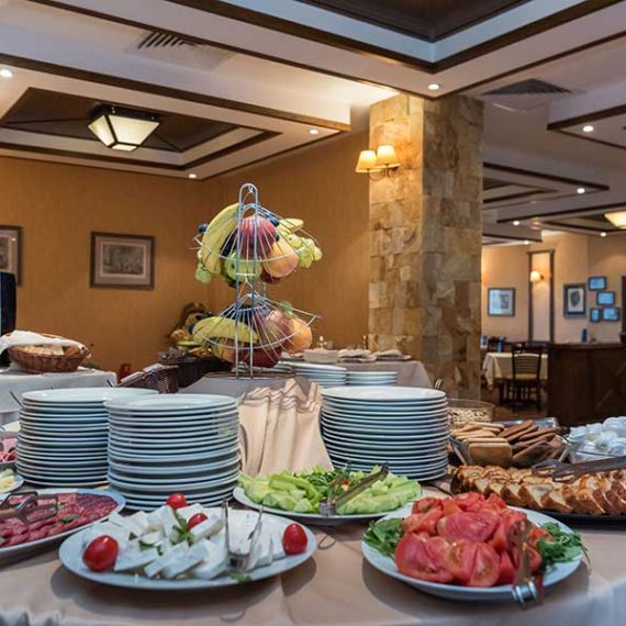 evelina-palace-bansko-buffet