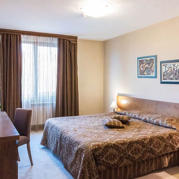 evelina-palace-bansko-room-1