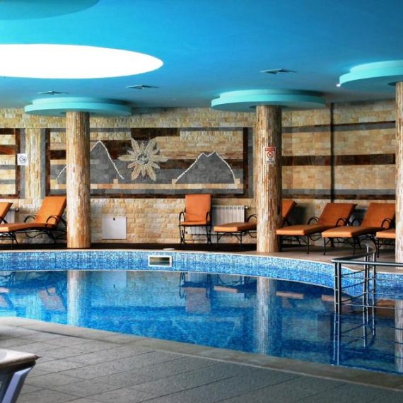 zara-hotel-bansko-pool